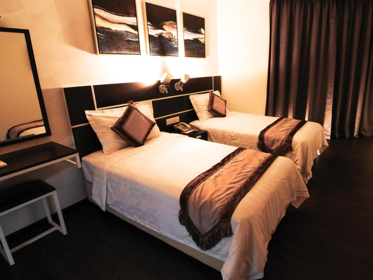 K Garden Hotel Parit Buntar Exterior foto