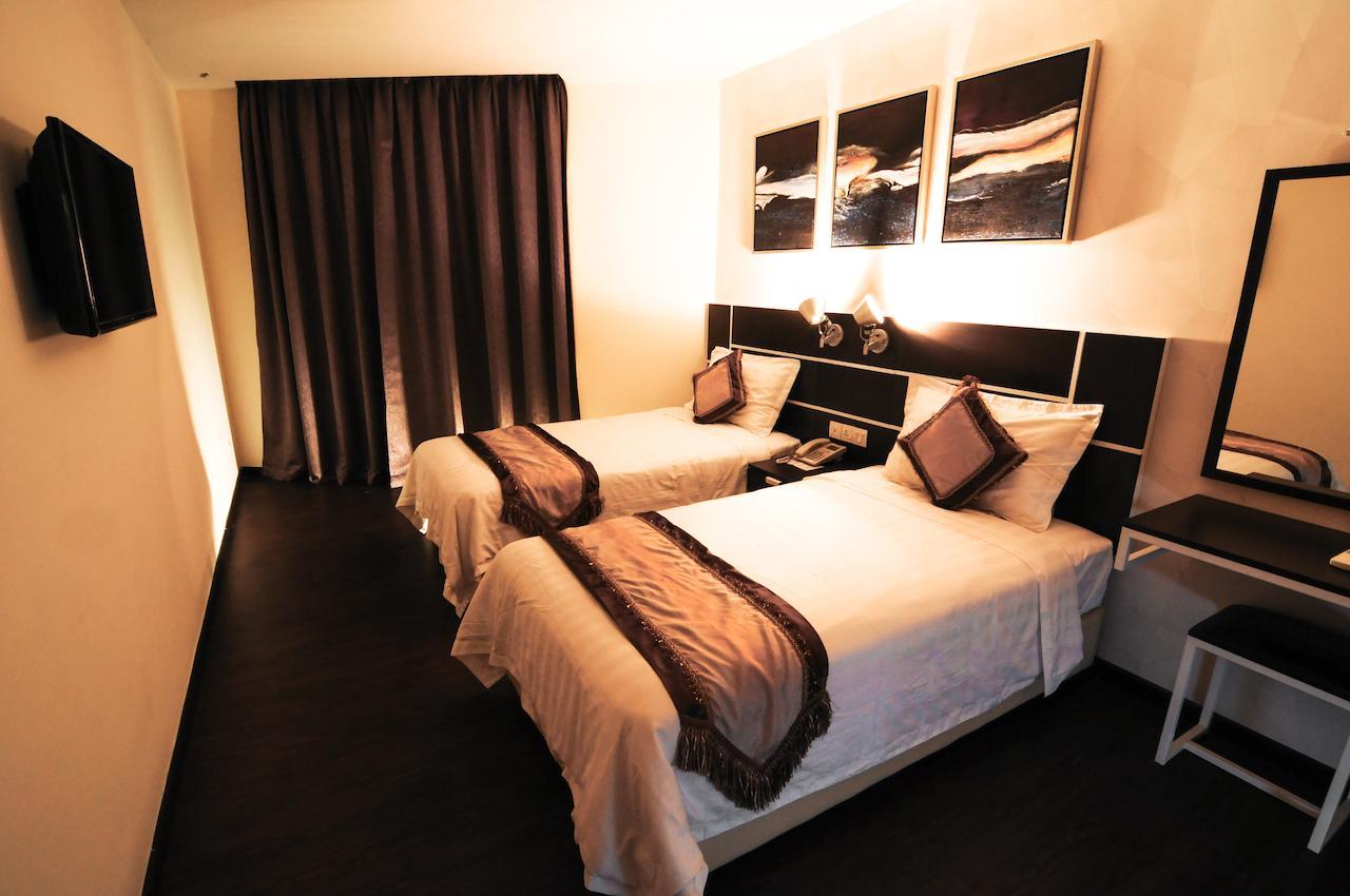 K Garden Hotel Parit Buntar Quarto foto