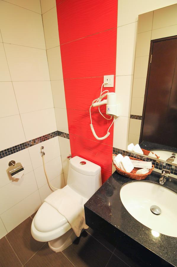 K Garden Hotel Parit Buntar Quarto foto