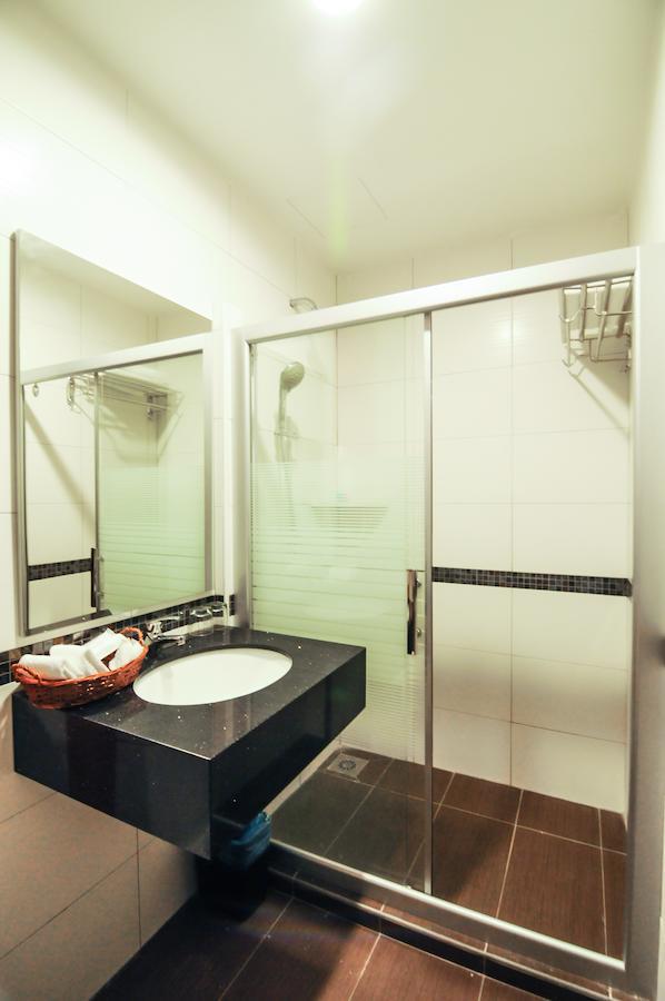 K Garden Hotel Parit Buntar Quarto foto